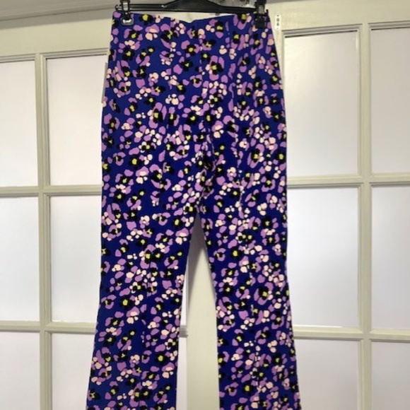 Anthropologie Margot Kick Flare Purple Animal Motif Pants, NWT - Picture 5 of 8